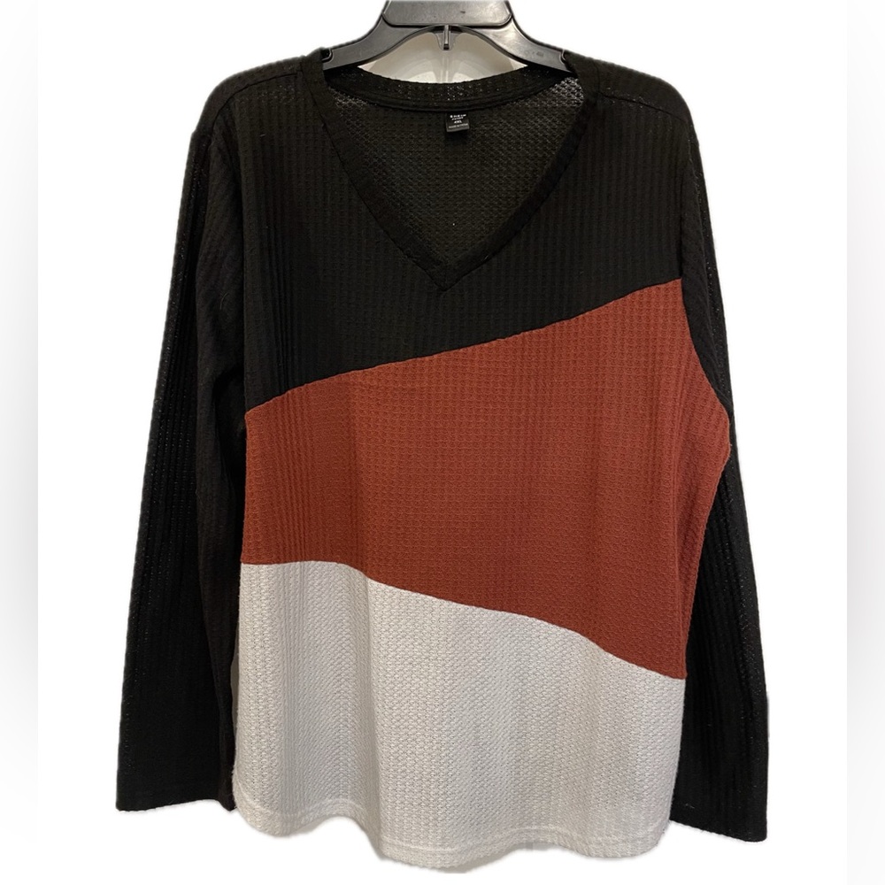 Women’s SHEIN Curve Black White Rust Color Block Long Sleeve V-Neck Shirt